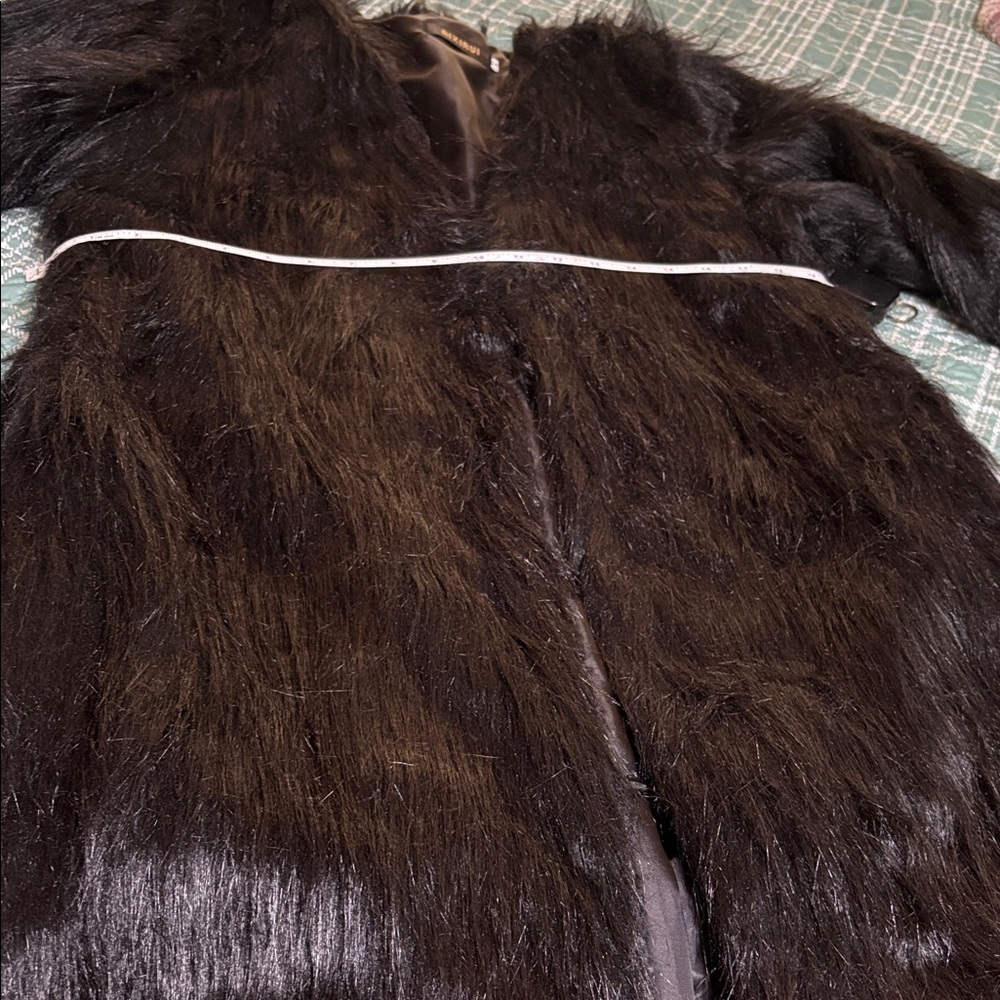 Elegant Black Faux Fur Teddy Coat - Picture 12 of 12